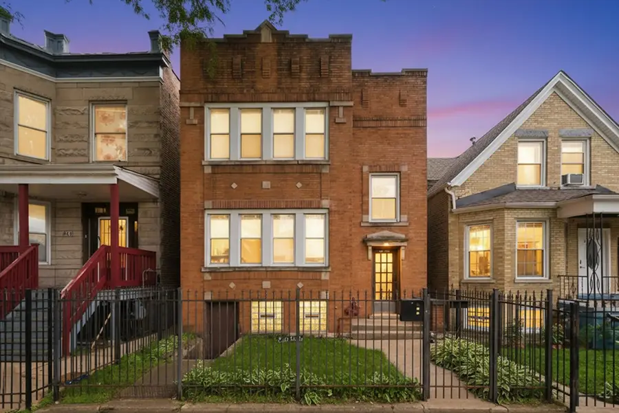 830 N Drake Avenue, Chicago, IL 60651 - #2