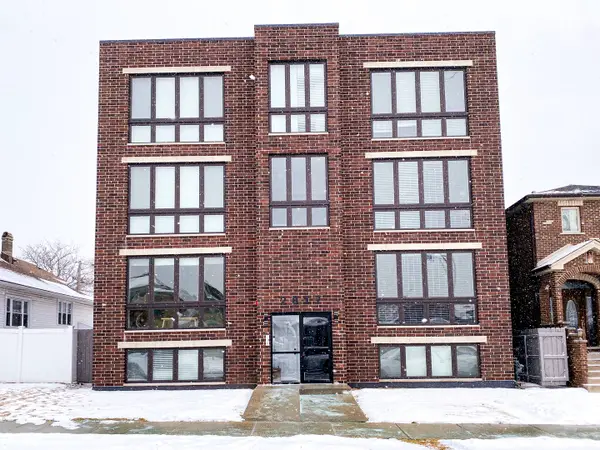 2817 N 75th Avenue, Elmwood Park, IL 60707