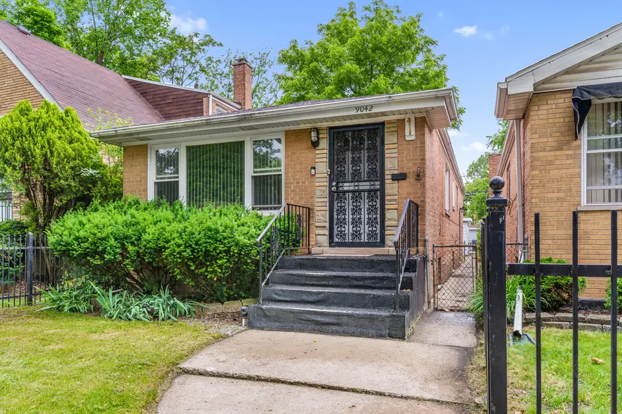 9042 S Ellis Avenue, Chicago, IL 60619 - #2