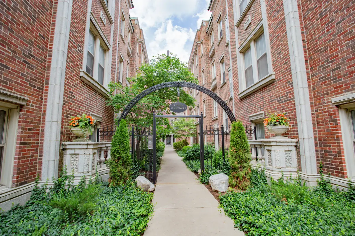 5402 N Kenmore Avenue #1W, Chicago, IL 60640 - #1