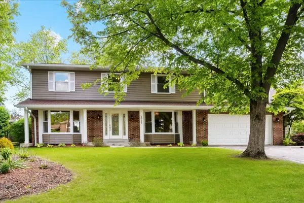 2925 Parkside Drive, Highland Park, IL 60035