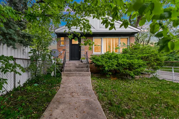 9357 S Jeffery Avenue, Chicago, IL 60617