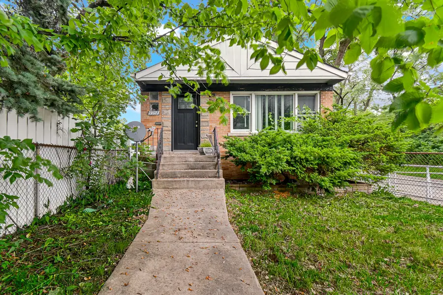 9357 S Jeffery Avenue, Chicago, IL 60617 - #2