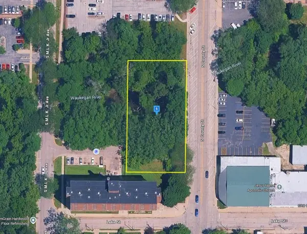 180 S County Street, Waukegan, IL 60085