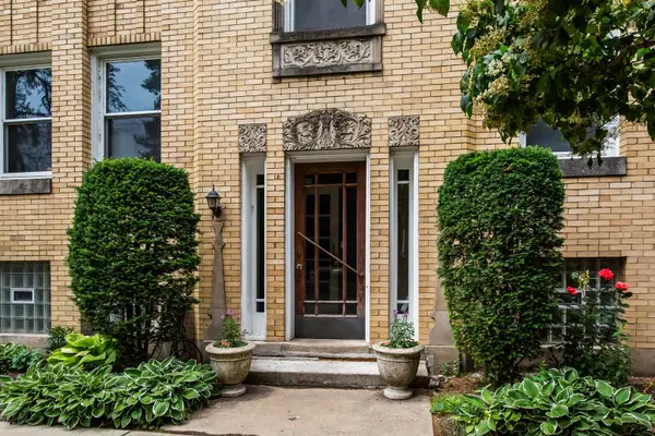 6140 N Hamilton Avenue #1S, Chicago, IL 60659