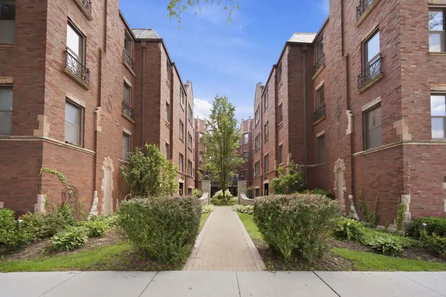 6751 N Artesian Avenue #1C, Chicago, IL 60645 - #2