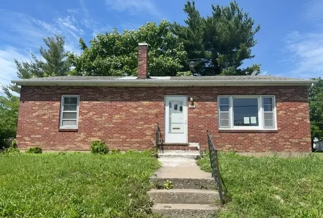 415 N Market Street, Sparta, IL 62286 - #1