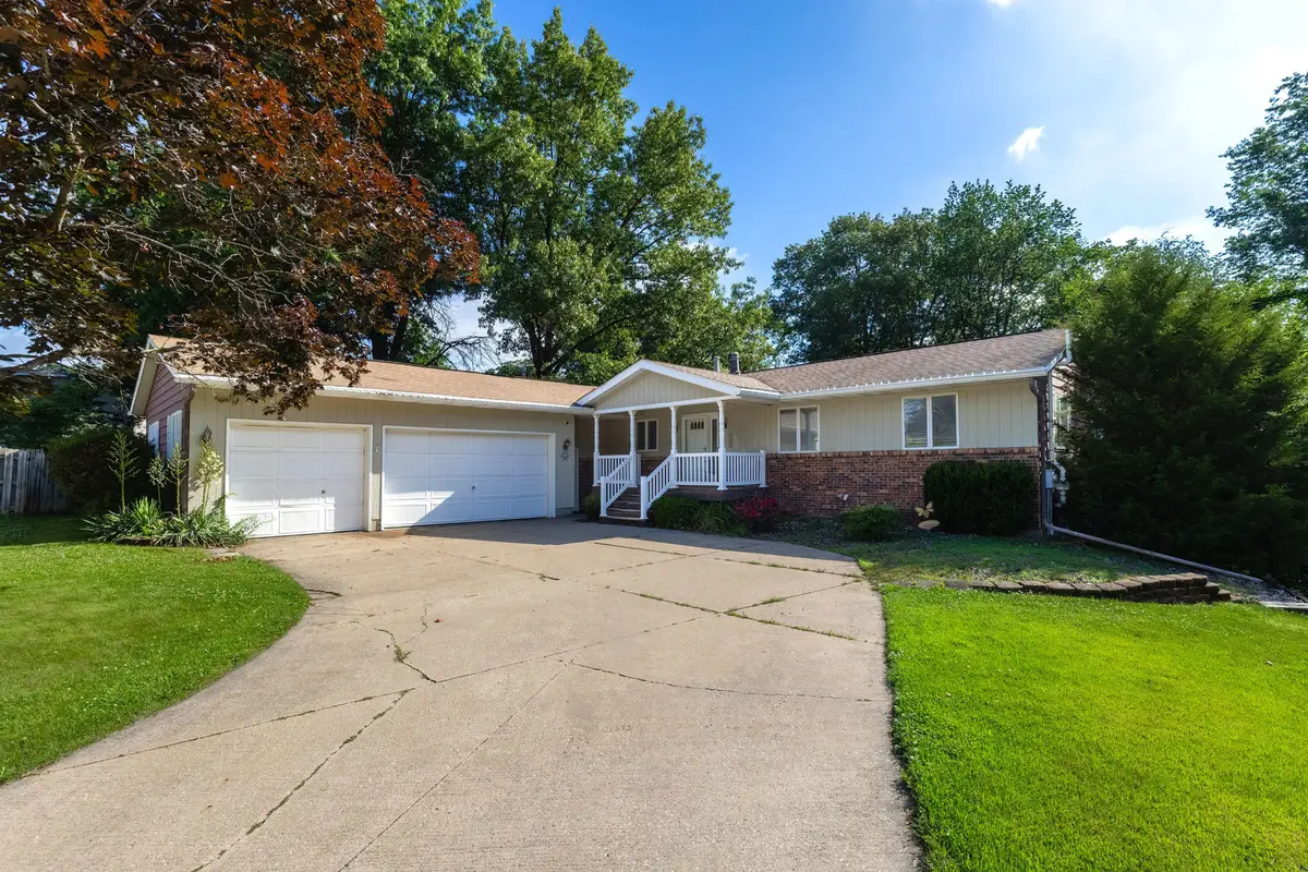 529 48th Avenue, East Moline, IL 61244 - #1