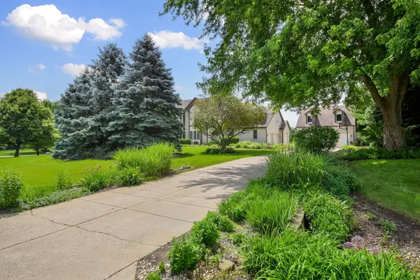 41W165 Dillonfield Drive, Elburn, IL 60119