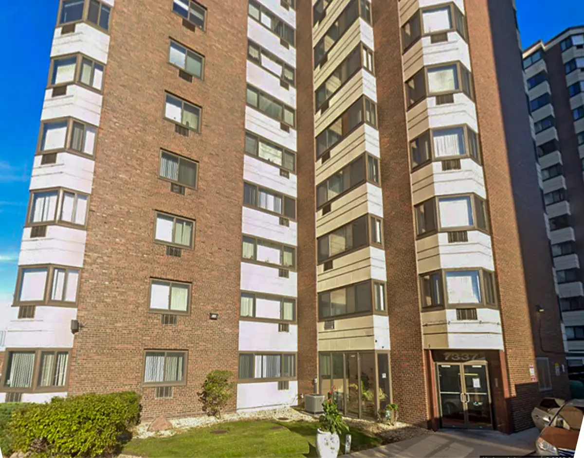 7337 S South Shore Drive #1128, Chicago, IL 60649 - #1
