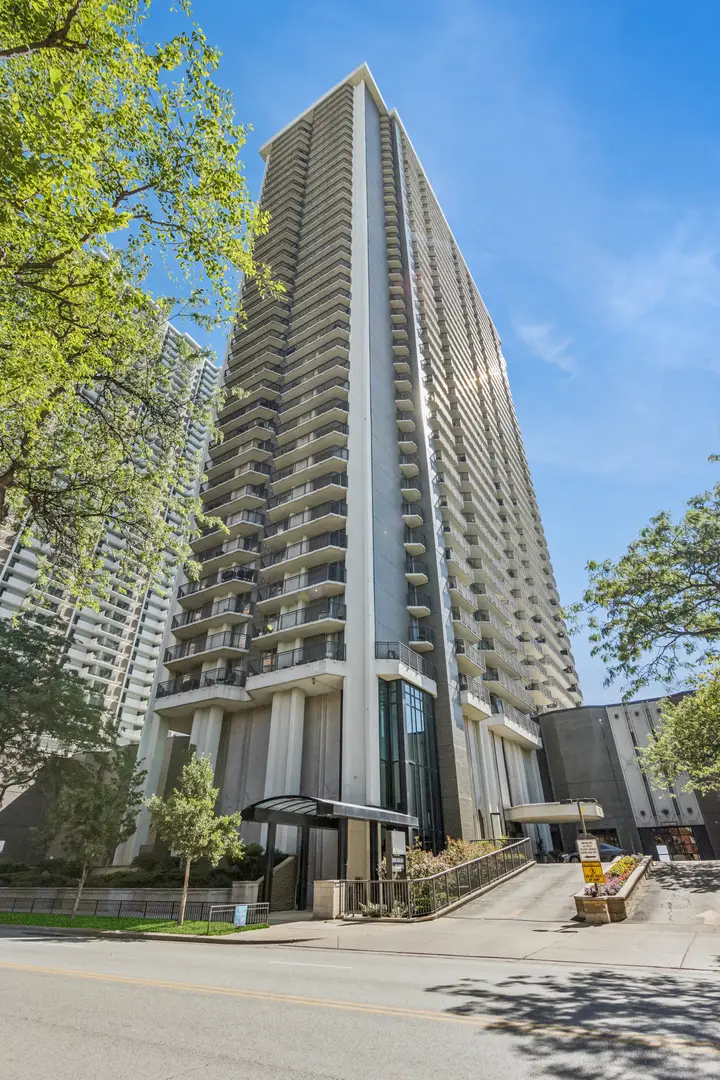 6007 N Sheridan Road #9E, Chicago, IL 60660 - #1