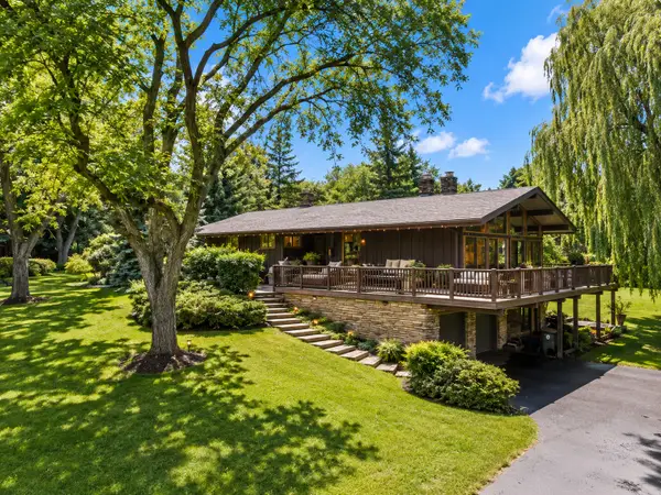 2272 N Circle Drive, Palatine, IL 60067