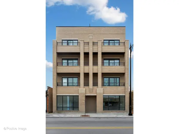 5340 N Lincoln Avenue #202, Chicago, IL 60625