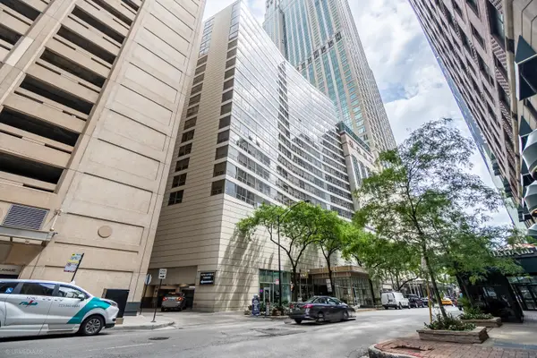 110 E Delaware Place #1804, Chicago, IL 60611