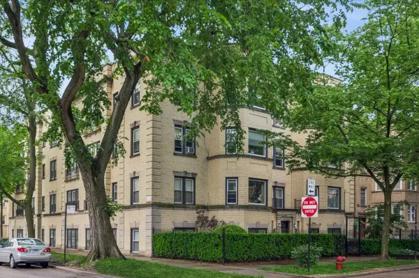 6454 N Damen Avenue #2, Chicago, IL 60645