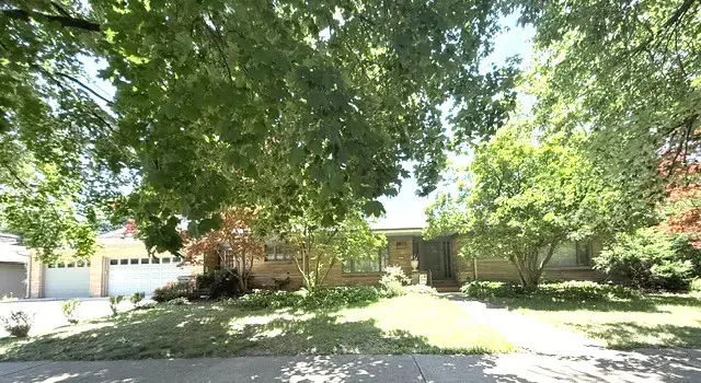 809 W Delaware Avenue, Urbana, IL 61801 - #2