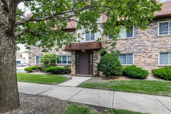 3938 W 104th Street #3C, Chicago, IL 60655