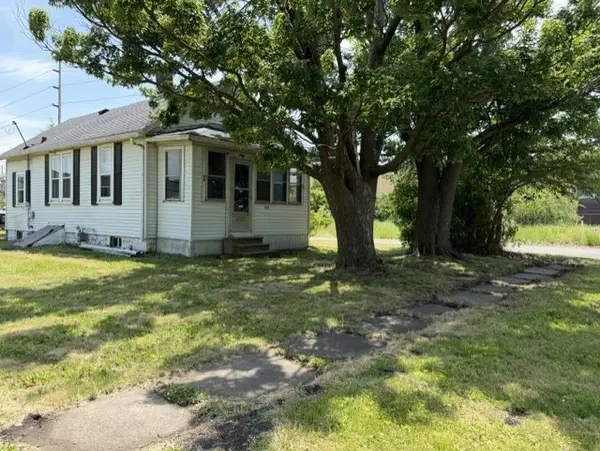 924 21st Street, East Moline, IL 61244