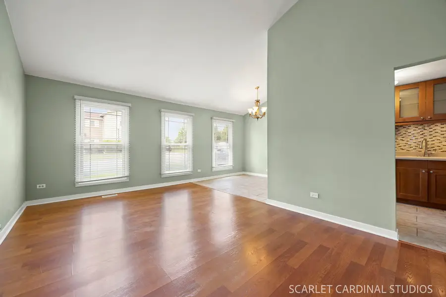 376 Thorncliffe Drive, Glendale Heights, IL 60139 - #2
