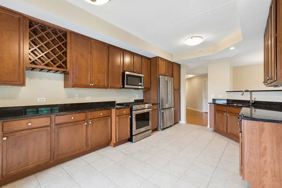 405 Village Green Court #304, Lincolnshire, IL 60069 - #3