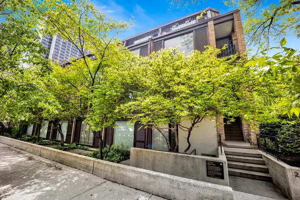 235 W Eugenie Street #G6, Chicago, IL 60614
