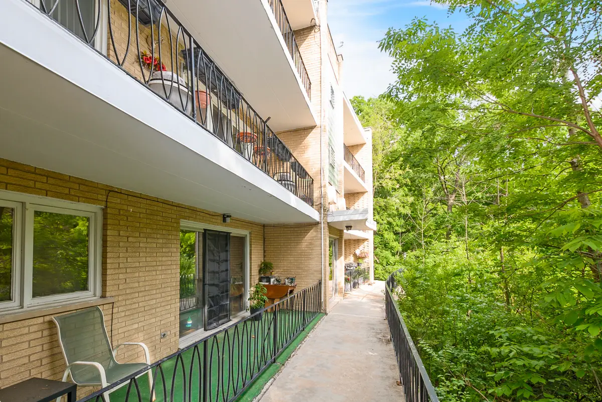 8604 W 95th Place #202, Hickory Hills, IL 60457 - #1