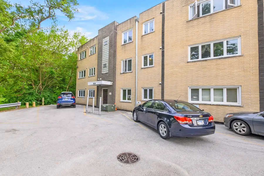 8604 W 95th Place #202, Hickory Hills, IL 60457 - #3