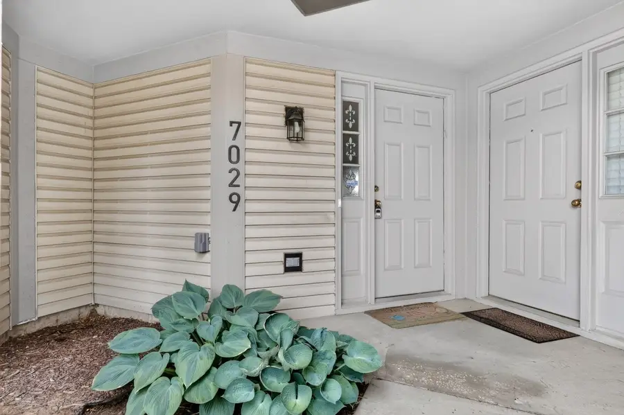 7029 S Stratton Lane #7029, Gurnee, IL 60031 - #3