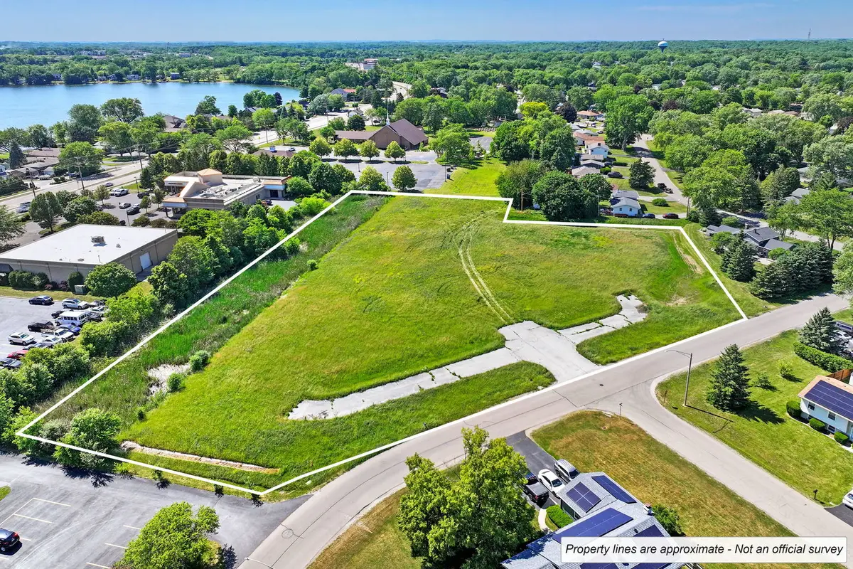 106 Old Elm Road, Lindenhurst, IL 60046 - #1