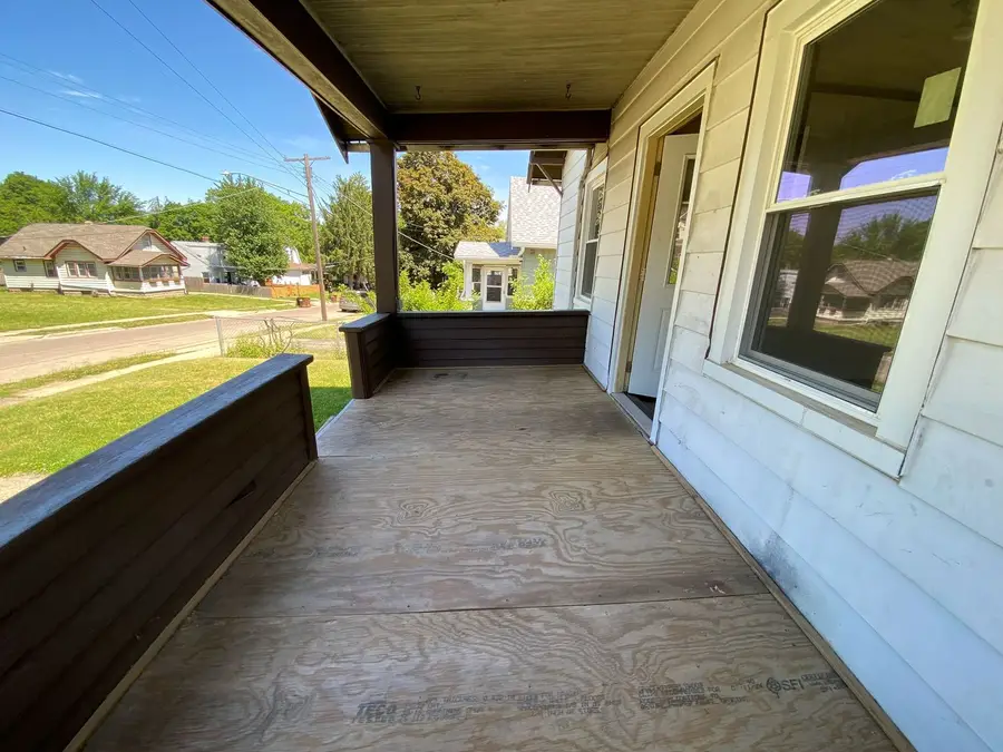 603 N Sunset Avenue, Rockford, IL 61101 - #3