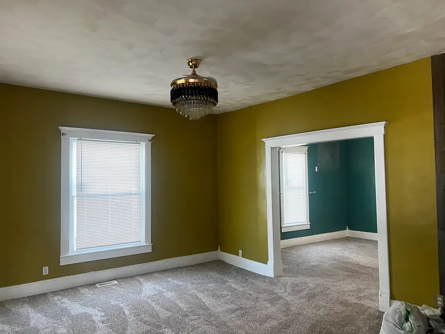 2121 College Avenue, Mount Vernon, IL 62864 - #3