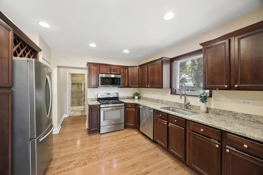 564 Selborne Road, Riverside, IL 60546 - #3