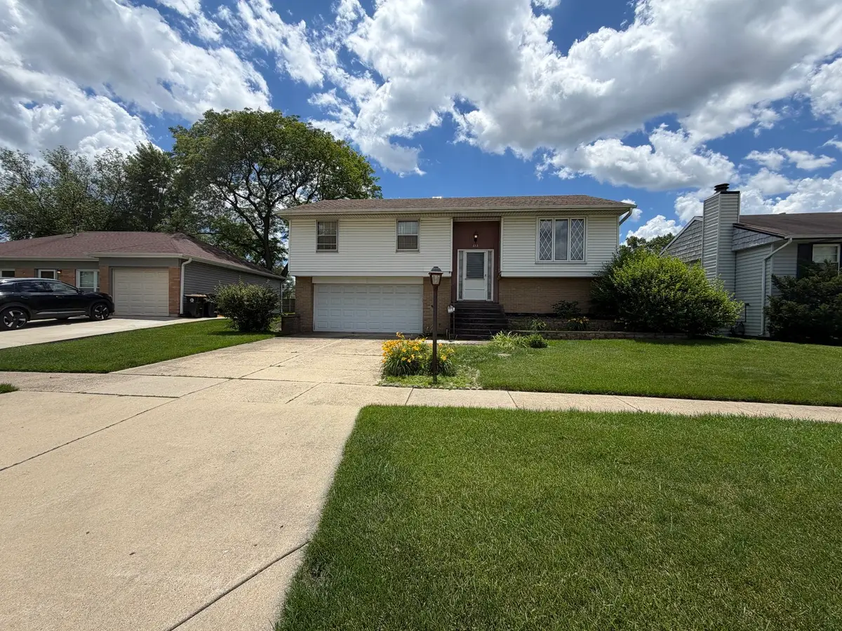 613 Wicker Avenue, Streamwood, IL 60107 - #1