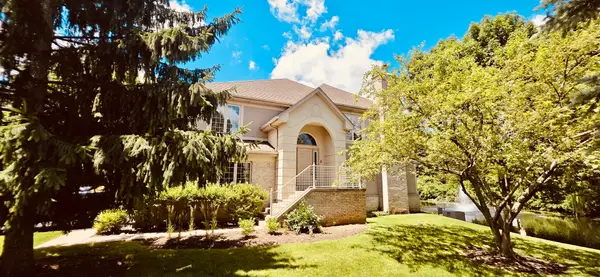 30 Beaconsfield Court #30, Lincolnshire, IL 60069
