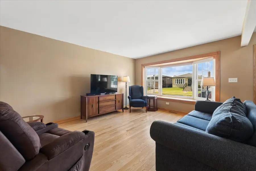 3810 Emerson Drive, Schiller Park, IL 60176 - #3