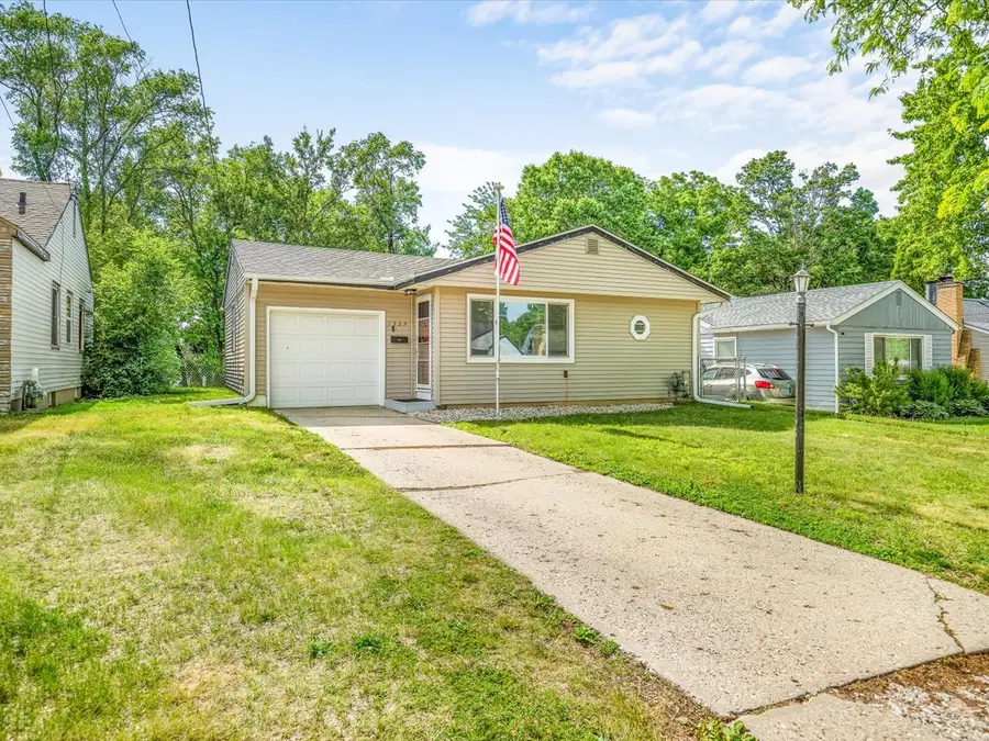 1327 26th Street, Rockford, IL 61108 - #3