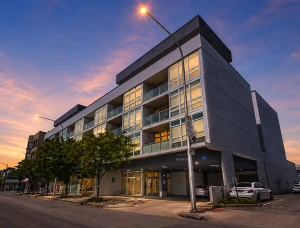 1610 W Fullerton Avenue #406, Chicago, IL 60614