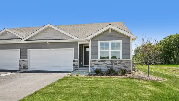 810A Concord Circle, Burlington, WI 53105