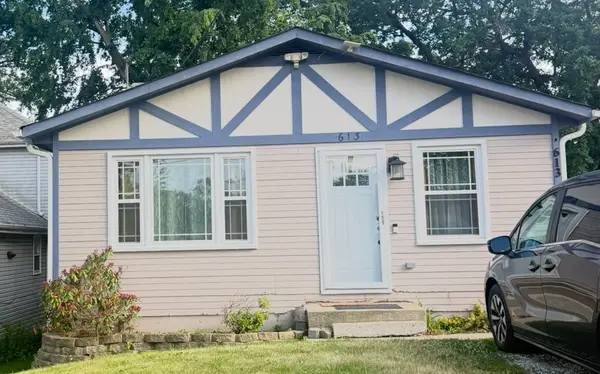 613 Oakwood Drive, Round Lake Beach, IL 60073