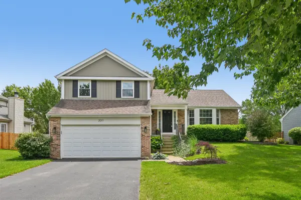 2011 Glenmoor Drive, West Dundee, IL 60118