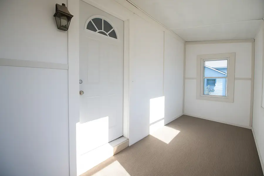 410 W 5th Street, Sterling, IL 61081 - #2