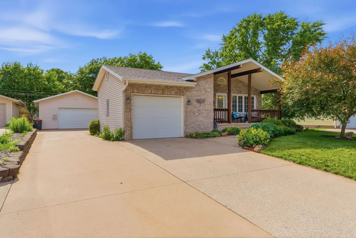 2124 N Gayman Avenue, Davenport, IA 52804 - #1