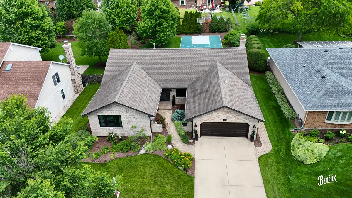 2051 N Ridge Avenue, Arlington Heights, IL 60004 - #1