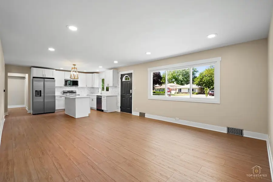 5505 Oakton Street, Morton Grove, IL 60053 - #3