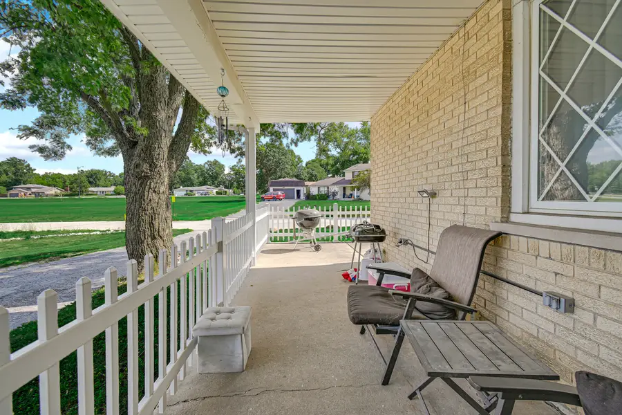 8622 W 90th Place, Hickory Hills, IL 60457 - #3
