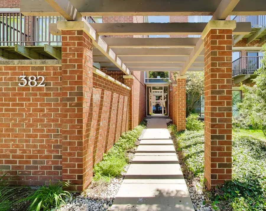 382 Kelburn Road #221, Deerfield, IL 60015 - #2