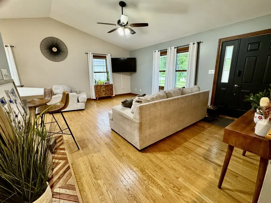 731 Clancy Drive, Dalzell, IL 61320 - #2