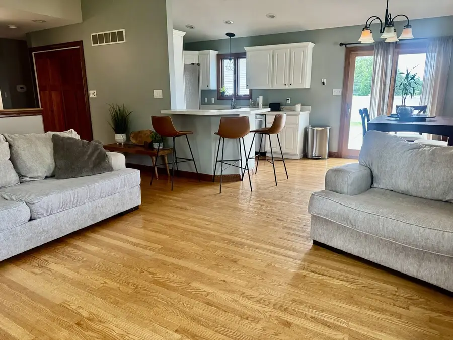 731 Clancy Drive, Dalzell, IL 61320 - #3