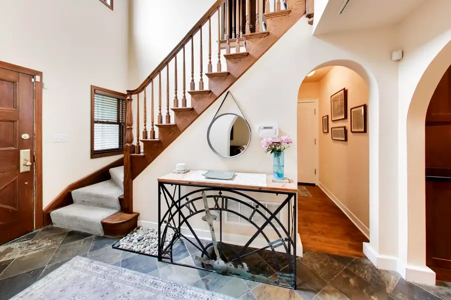 124 Lockerbie Lane, Wilmette, IL 60091 - #2