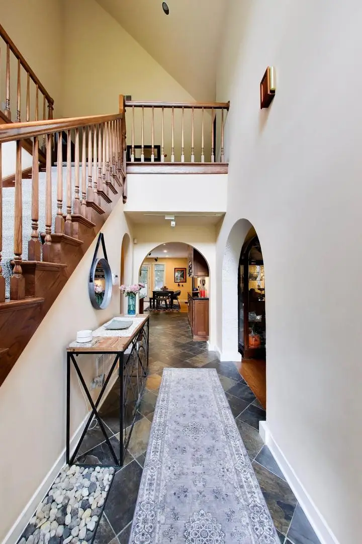 124 Lockerbie Lane, Wilmette, IL 60091 - #3